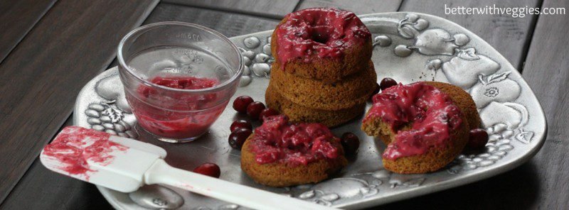 Celebrate the flavors of Fall with these healthier baked donuts - a great recipe for breakfast or dessert. Topped with a dairy-free cranberry frosting for a tart finish. (tip: these are great as a breakfast treat on Thanksgiving!) via @fitaspire